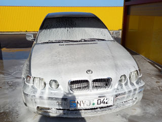 BMW 3 Series foto 2