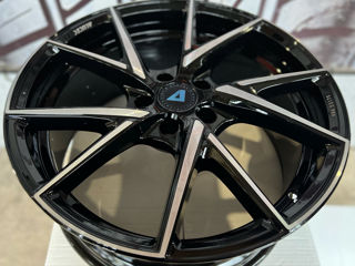 5x114.3 R17 Alutec Adx01 foto 4