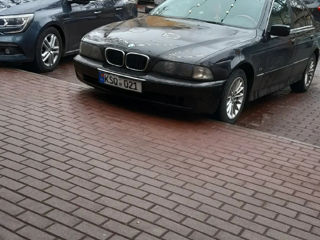 BMW 5 Series foto 5