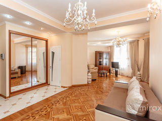 Apartament cu 2 camere, 116 m², Centru, Chișinău foto 4