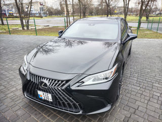 Lexus ES Series