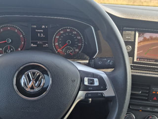 Volkswagen Jetta foto 4