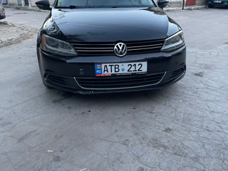 Volkswagen Jetta foto 1