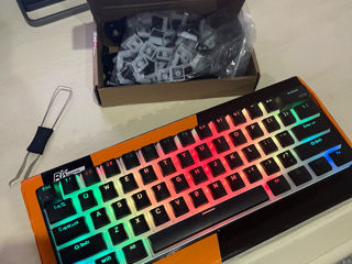 Royal Kludge RK61 Red Switches + Pudding keycaps foto 2