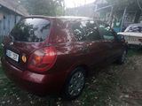 Nissan Almera foto 4