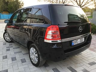 Opel Zafira foto 3