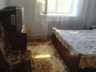 Срочно продам 3 комнатную квартиру в центре города Рыбницы читаю смс foto 2