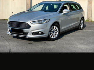 Ford Mondeo foto 9