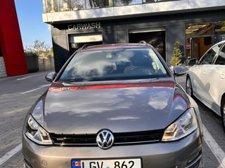 Volkswagen Golf foto 1