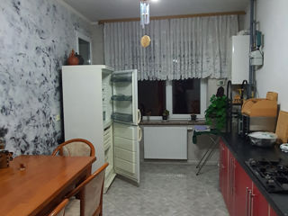 Apartament cu 3 camere, 107 m², Buiucani, Chișinău foto 5