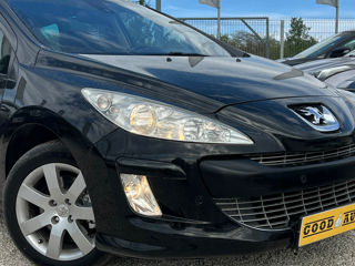 Peugeot 308 foto 2