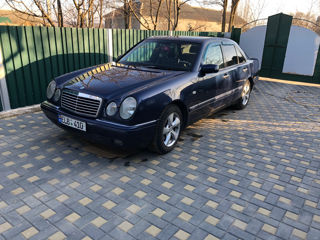 Mercedes E-Class