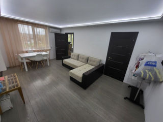 Apartament cu 2 camere, 51 m², Botanica, Chișinău foto 2