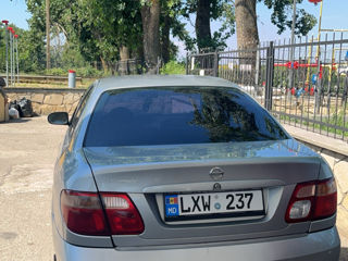 Nissan Almera foto 2