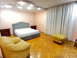 Apartament cu 2 camere, 65 m², Botanica, Chișinău foto 3