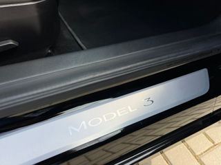 Tesla Model 3 foto 15