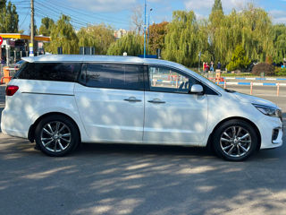 KIA Carnival foto 5