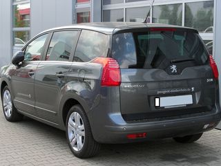 Peugeot 5008 foto 1