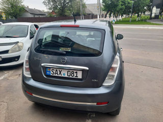 Lancia Ypsilon foto 3