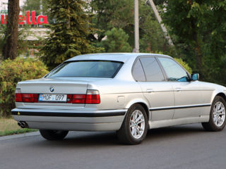 BMW 5 Series foto 6