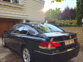 BMW 7 Series foto 3