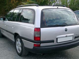 Opel Omega foto 3