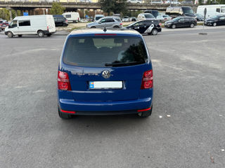 Volkswagen Touran foto 7