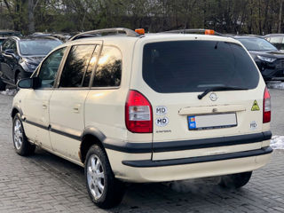 Opel Zafira foto 5