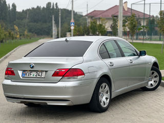 BMW 7 Series foto 4