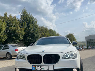 BMW 7 Series foto 4