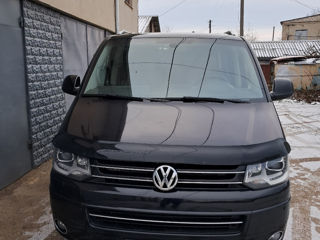 Volkswagen Multivan foto 2