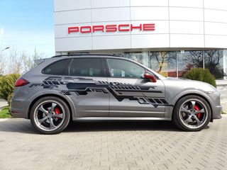 Porsche Cayenne foto 1