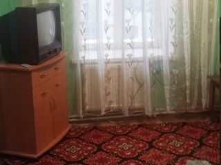 Casa in chirie cu 3 odai, incalzire autonoma- 160 euro foto 4