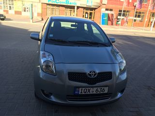 Toyota Yaris foto 3