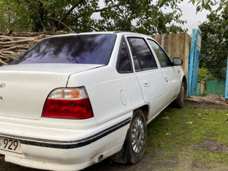 Daewoo Nexia foto 2