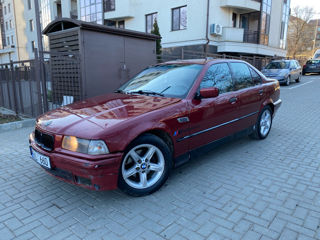 BMW 3 Series foto 2