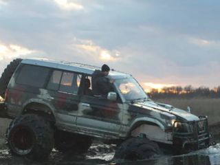 Mitsubishi Pajero foto 6