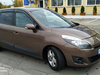 Renault Grand Scenic foto 3