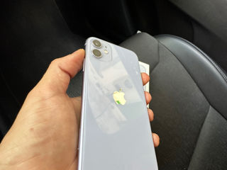 iPhone 11 128G foto 2