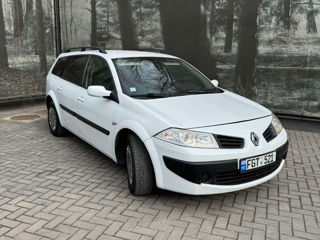 Renault Megane foto 2