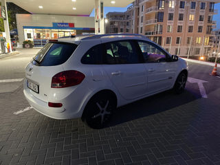 Renault Clio foto 2