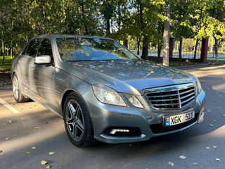 Mercedes E-Class foto 2