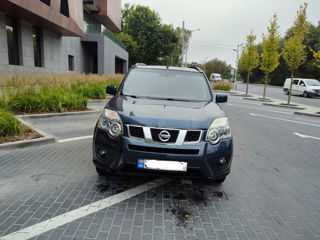 Nissan X-Trail foto 2