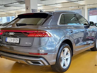 Audi Q8 foto 2