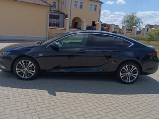 Opel Insignia foto 1