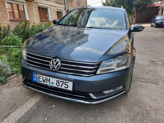 Volkswagen Passat foto 2