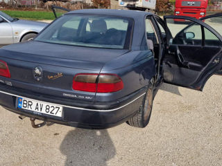 Opel Omega foto 4