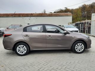 KIA Rio foto 8