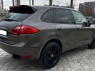 Porsche Cayenne foto 4