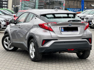 Toyota C-HR foto 5